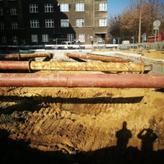 PURO HOTEL Kraków ściana szczelinowa